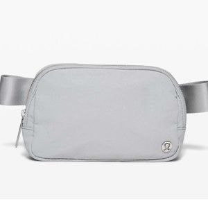 Lululemon Everywhere Belt Bag